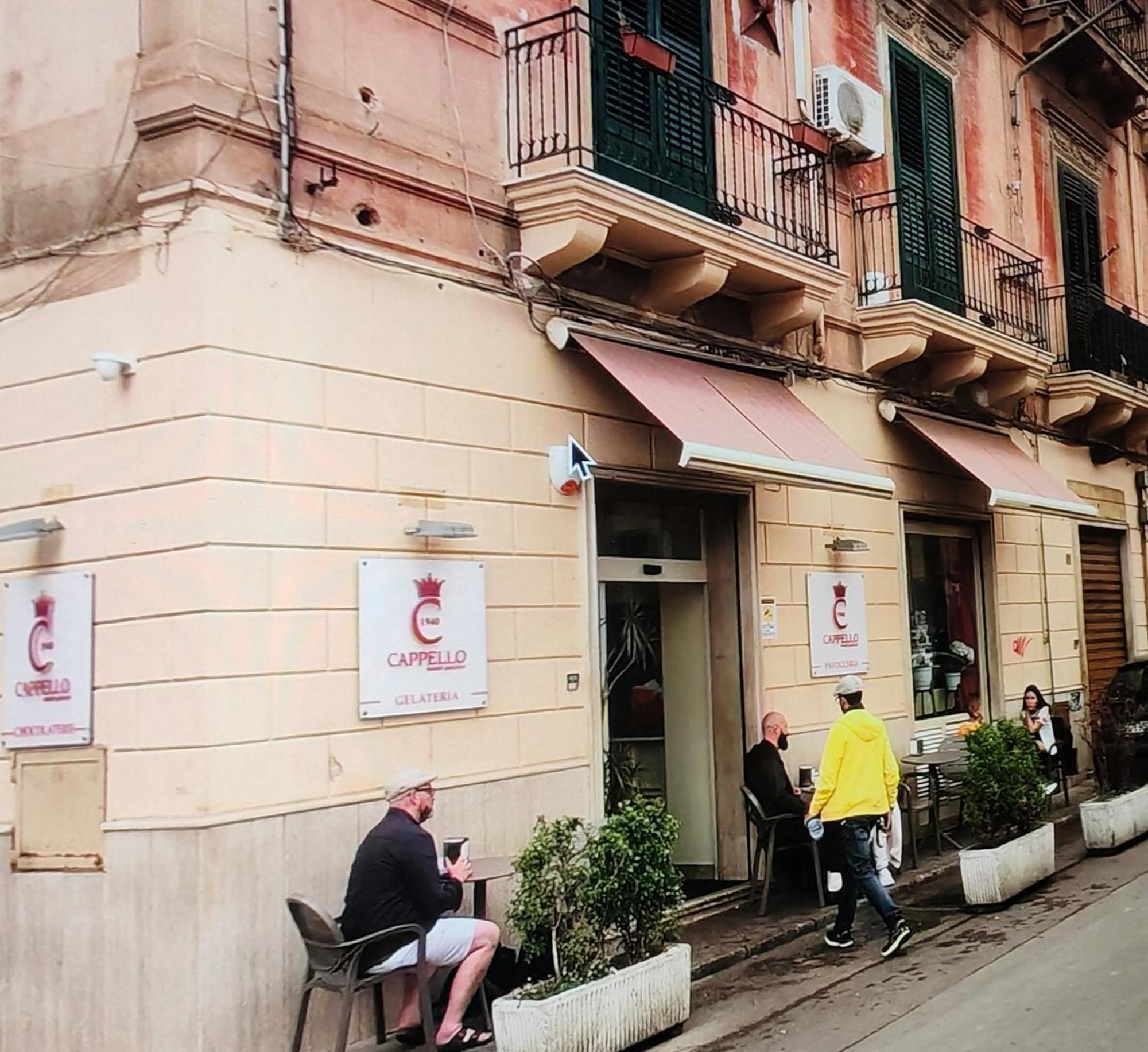 Star Apartment At The Cathedral Palermo Exterior photo